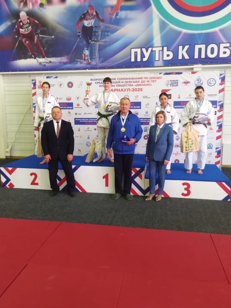 KEnGZYBuCVgfrG59Ju8uoECH2 ZmYJR5szu